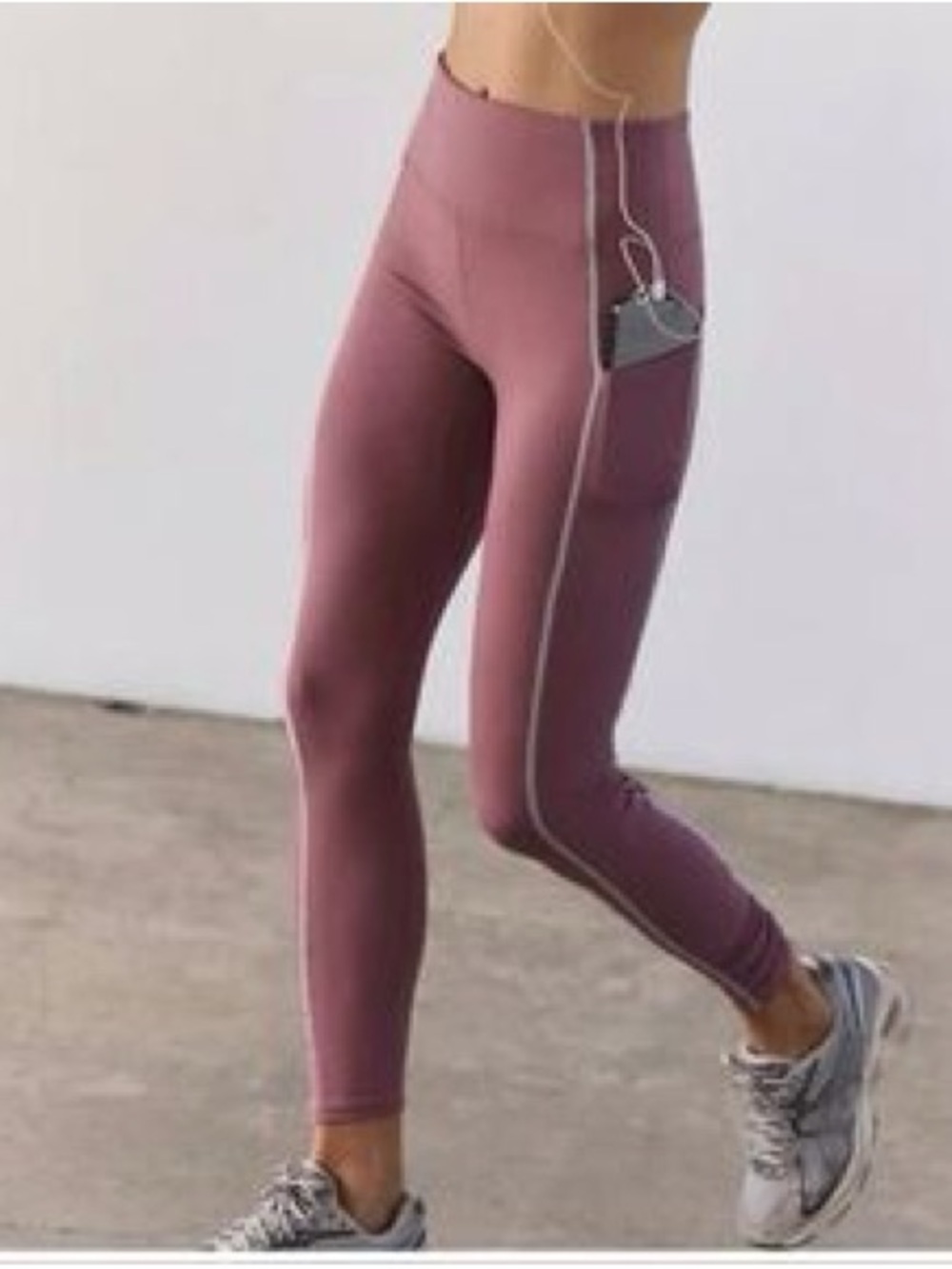 FP Movement you’re a peach leggings- medium